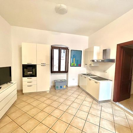 Sardinian Gallery Corso 博萨 客房 照片