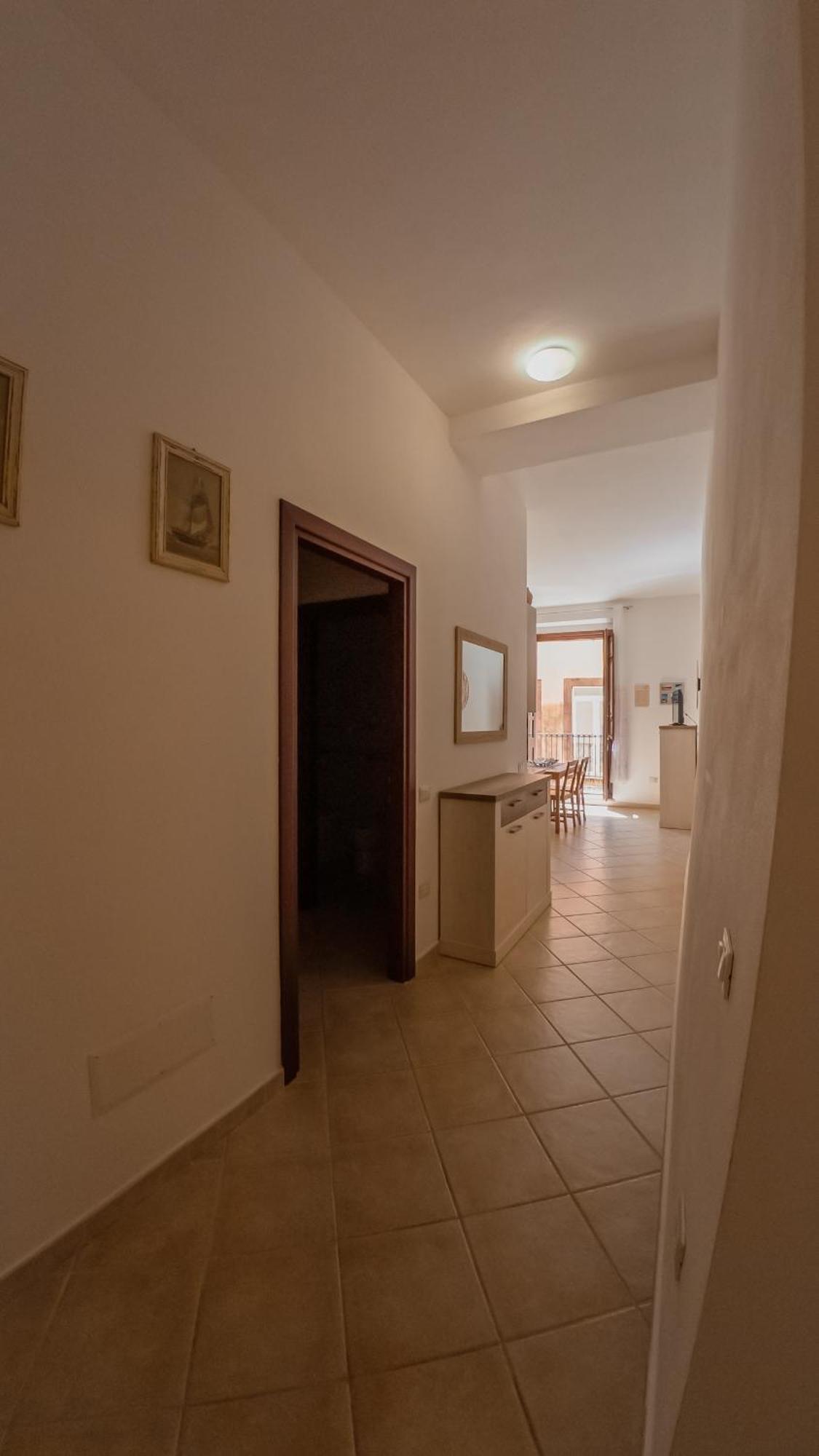 Sardinian Gallery Corso 博萨 客房 照片
